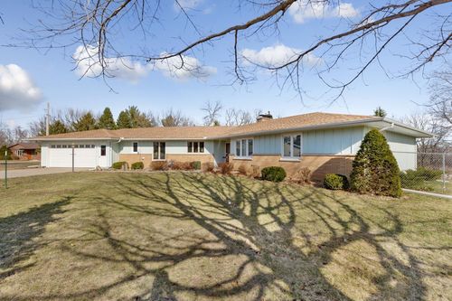 218 2nd St Se, Geneva, MN, 56035-5526 | Card Image