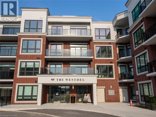 202-1975 Fountain Grass Dr, London, ON, N6K0M3 | Card Image