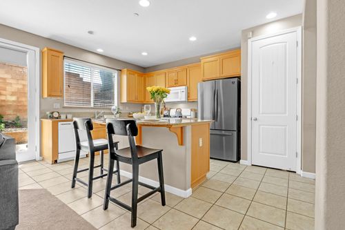 1672 Roma Dr, Pittsburg, CA, 94565-7989 | Card Image