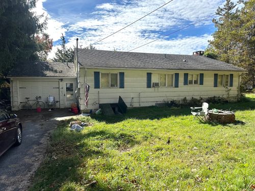 18 Maynard Hill Rd, Preston, CT, 06365-8512 | Card Image