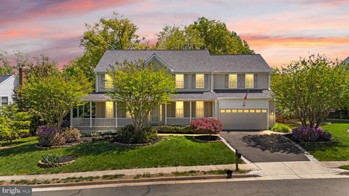 817 Kenneth Pl Se, LEESBURG, VA, 20175-8985 | Card Image