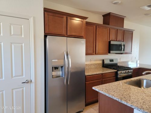 3002 Sterling Ridge Cir, Sparks, NV, 89431-4862 | Card Image