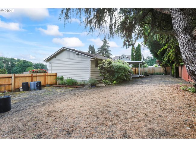 2335 5 Th St, House other with 3 bedrooms, 2 bathrooms and 2 parking in Columbia City OR | Image 39