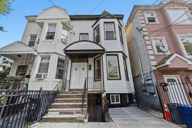 48 Armstrong Ave, House other with 4 bedrooms, 3 bathrooms and null parking in Jersey City NJ | Image 29