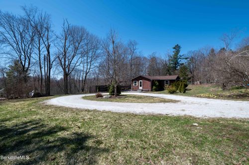 28 Adell St, Pittsfield, MA, 01201 | Card Image