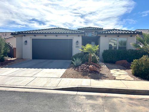 233 W Green Jade Dr, Washington, UT, 84780-3083 | Card Image