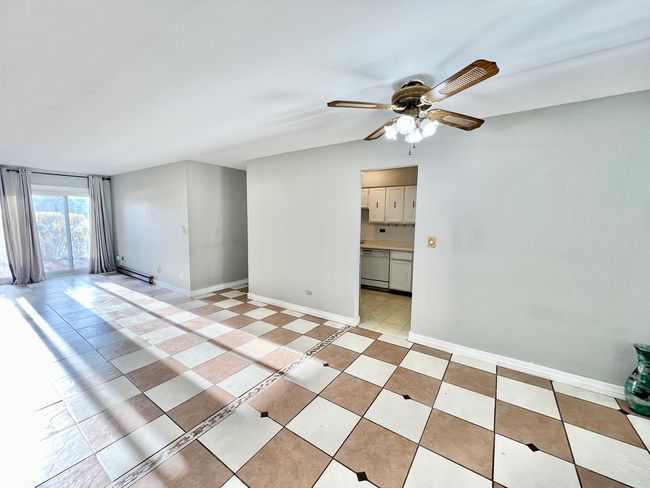 APT-116 - 802 E Old Willow Rd, Condo with 3 bedrooms, 2 bathrooms and null parking in Prospect Heights IL | Image 4