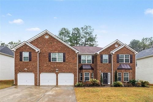 326 Cog Hill Dr, Fairburn, GA, 30213-5138 | Card Image