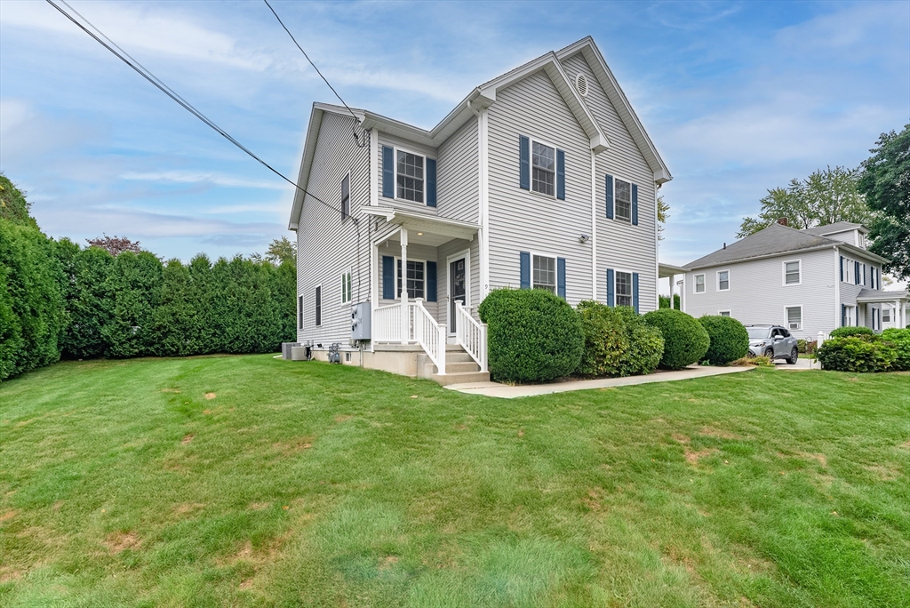 Wood Ave, South Hadley, MA 01075
