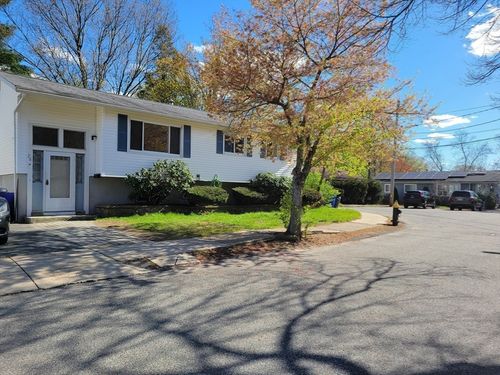 28 Dodge Rd, Boston, MA, 02136-1141 | Card Image