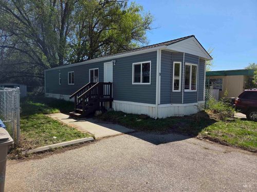 trlr-9-309 E 39th St, Garden City, ID, 83714-6467 | Card Image