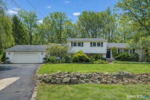 524 Nortontown Rd, Guilford, CT, 06437-2285 | Card Image