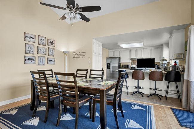 13201 Keys Blvd, House other with 3 bedrooms, 2 bathrooms and 4 parking in Clearlake Oaks CA | Image 23