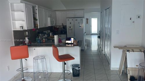 5661 W 21st Ave, Hialeah, FL, 33016-2636 | Card Image