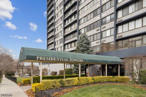 11e-170 Lafayette Ave, Passaic, NJ, 07055-4712 | Card Image