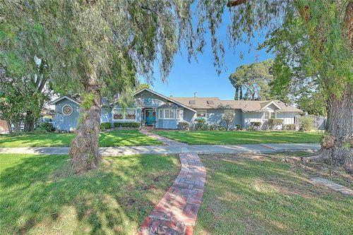 1429 Garretson Ave, Corona, CA, 92879-2425 | Card Image