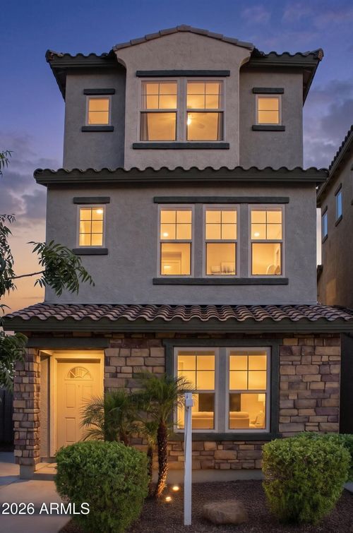 7731 W Pipestone Place, Phoenix, AZ, 85035 | Card Image