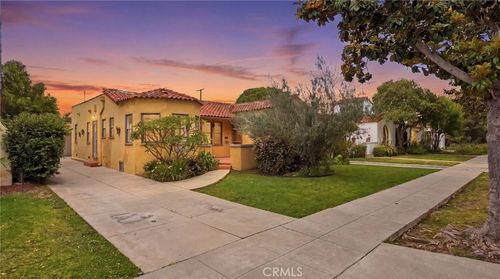 3625 Cerritos Ave, Long Beach, CA, 90807-4111 | Card Image