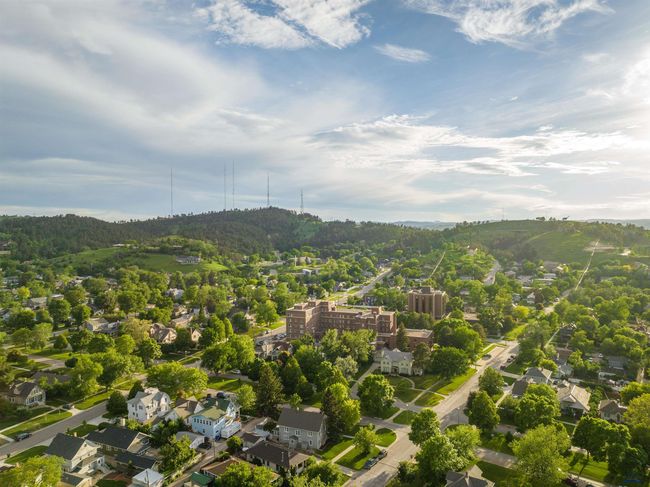 1000 West Blvd, House other with 4 bedrooms, 3 bathrooms and null parking in Rapid City SD | Image 37
