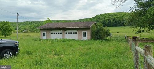 1996 Allegheny Rd, Manns Choice, PA, 15550-6836 | Card Image