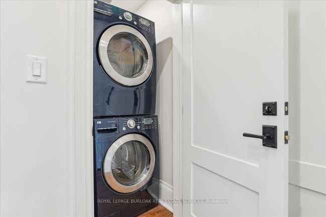 524 Locust St, Home with 0 bedrooms, 2 bathrooms and null parking in Burlington ON | Image 22