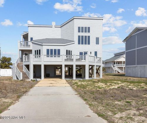 6618 W Beach Dr, Oak Island, NC, 28465-7933 | Card Image