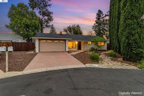 174 Loralee Pl, Pleasant Hill, CA, 94523-3923 | Card Image