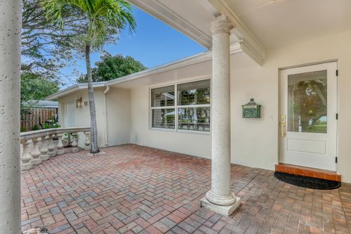 561 Anchorage Dr, North Palm Beach, FL, 33408-4832 | Card Image
