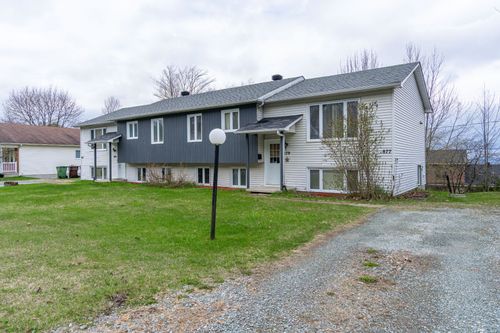 877 Rue Aline, Sherbrooke (Les Nations), QC, J1H6A6 | Card Image