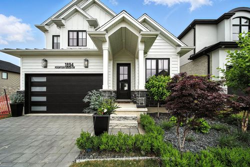 1894 Fountain Grass Dr, London, ON, N6K0K7 | Card Image