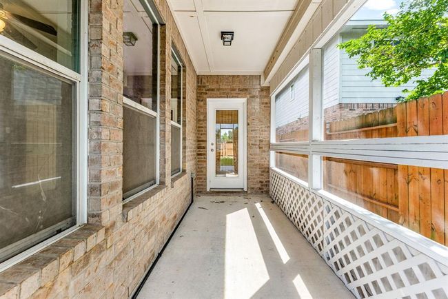 20535 Spring Bluff Ln, House other with 3 bedrooms, 2 bathrooms and 2 parking in Spring TX | Image 20