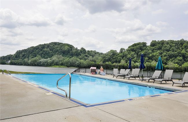39 2 Nd St, House other with 4 bedrooms, 5 bathrooms and 3 parking in Oakmont PA | Image 37