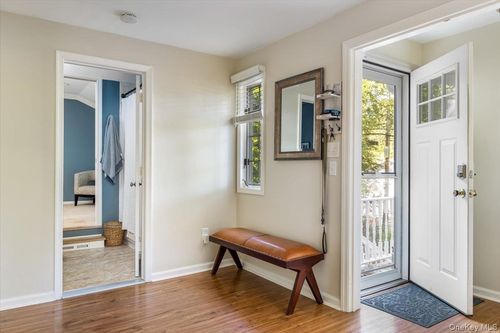 105 Willis Ave, Port Jefferson, NY, 11777-2088 | Card Image
