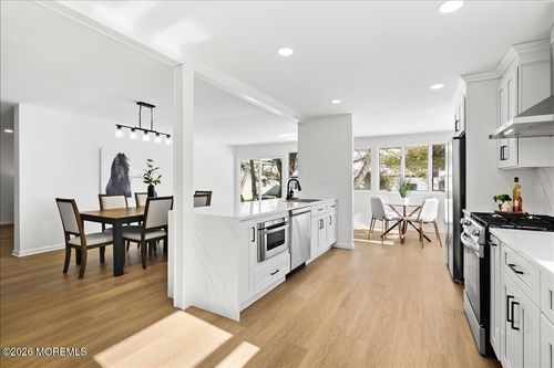 26 Lansdale Dr, Marlboro, NJ, 07746-1724 | Card Image