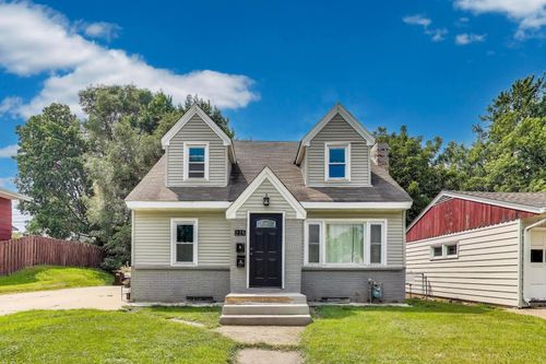 225 11th Ave N, SOUTH SAINT PAUL, MN, 55075-1950 | Card Image