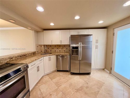 306-1075 Ne Miami Gardens Dr, Miami, FL, 33179-4634 | Card Image