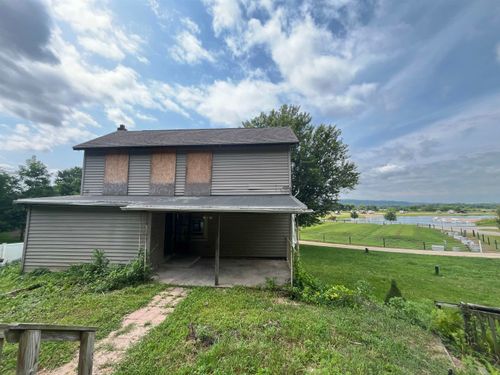 1447 Bluff Rd, Hazel Green, WI, 53811-9300 | Card Image