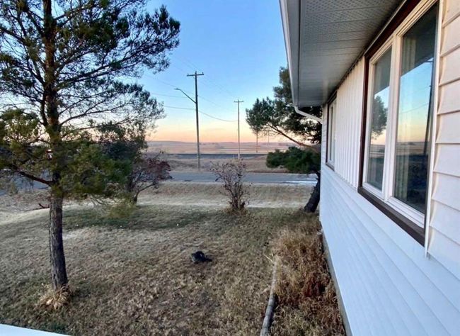 105 3 St, House other with 4 bedrooms, 3 bathrooms and 4 parking in Cadogan AB | Image 25