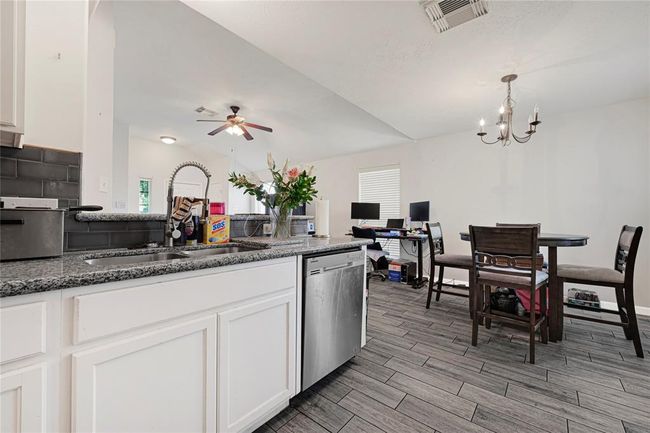 14147 Ballfour Park Ln, House other with 3 bedrooms, 2 bathrooms and null parking in Houston TX | Image 10