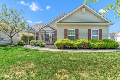 14409 Glenbrook Dr, Strongsville, OH, 44136-6710 | Card Image
