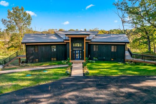 220 W 875 N, Valparaiso, IN, 46385-7959 | Card Image