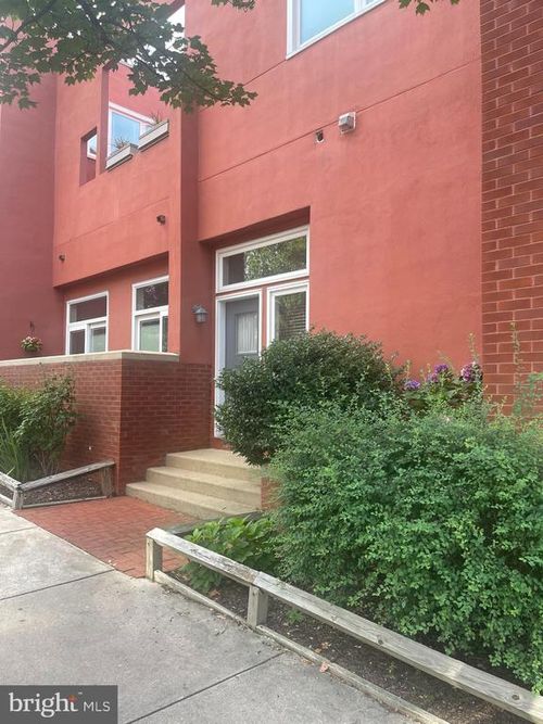 2-2137 Green St, PHILADELPHIA, PA, 19130-3110 | Card Image