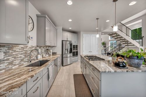 6161 Wycliffe Cir, Reno, NV, 89519-7347 | Card Image