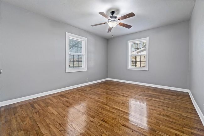 915 E Hanna St, House other with 3 bedrooms, 2 bathrooms and 2 parking in Calvert TX | Image 21