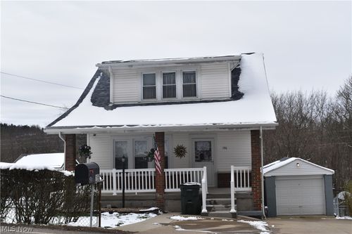 196 Maple Ave, Saint Clairsville, OH, 43950-9284 | Card Image