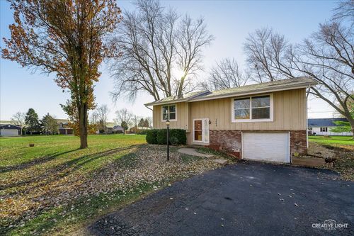 1062 Zelma Road, Lake Holiday, IL, 60548 | Card Image