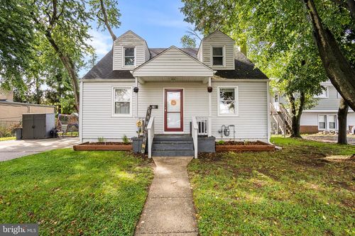 28 6th Ave, GLENDORA, NJ, 08029-1429 | Card Image