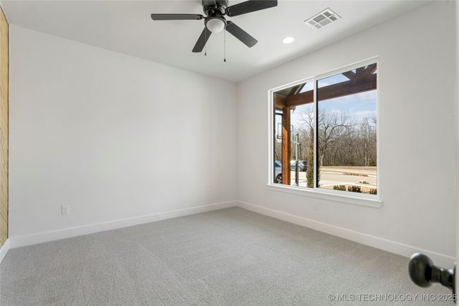 2038 E 129 Th St S, House other with 3 bedrooms, 3 bathrooms and null parking in Jenks OK | Image 5