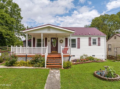 301 Tween Hills Rd, Bristol, TN, 37620-5819 | Card Image