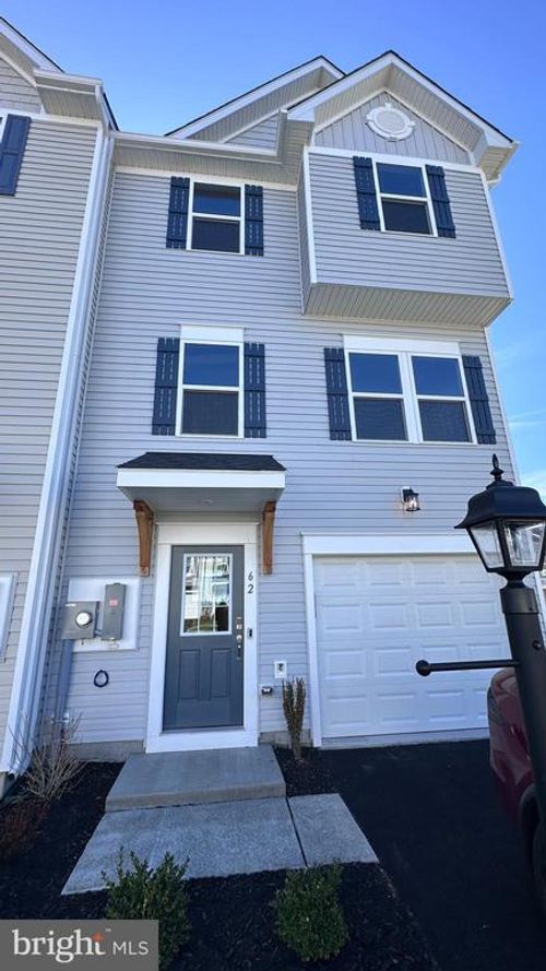 62 Trotting Rd, INWOOD, WV, 25428-3257 | Card Image